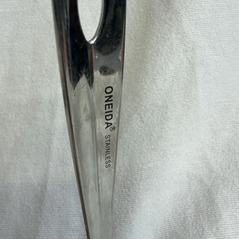Oneida Stainless Steel Gravy Serving Ladle With Hanging Loop